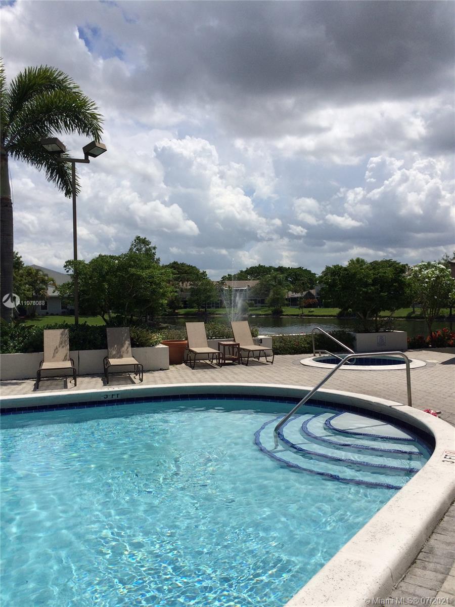 COCONUT KEY - Residential