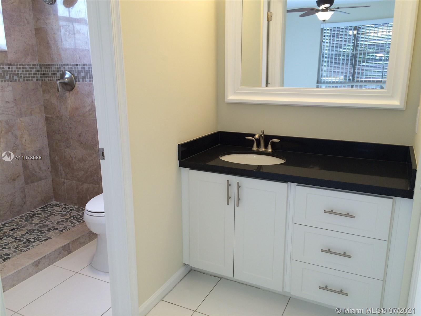 COCONUT KEY - Residential