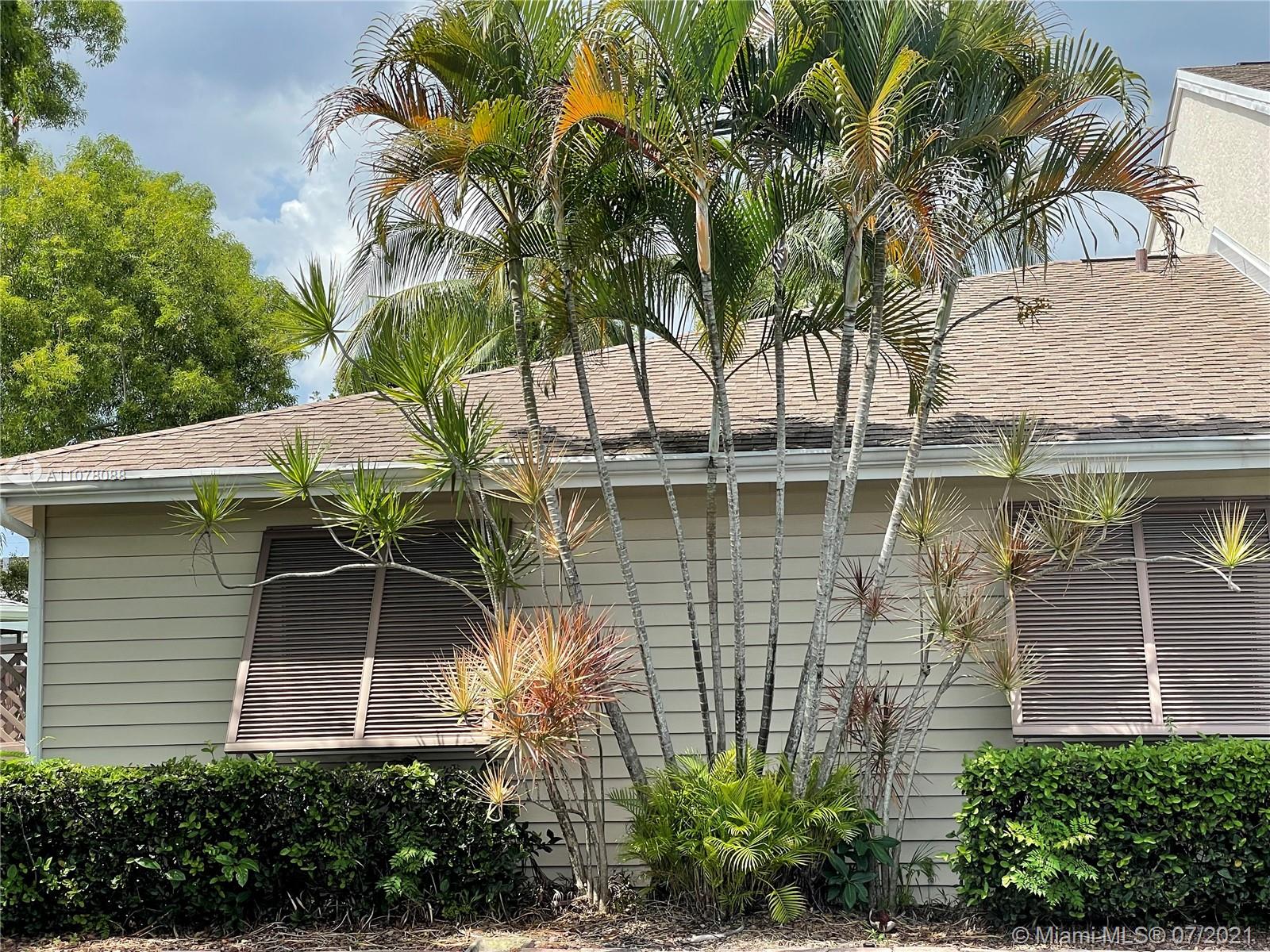 COCONUT KEY - Residential