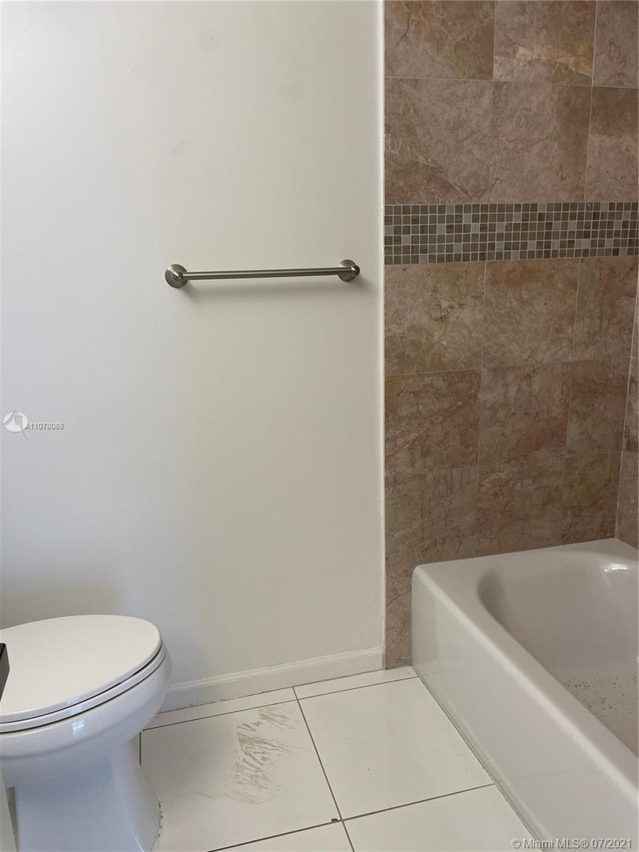 COCONUT KEY - Residential