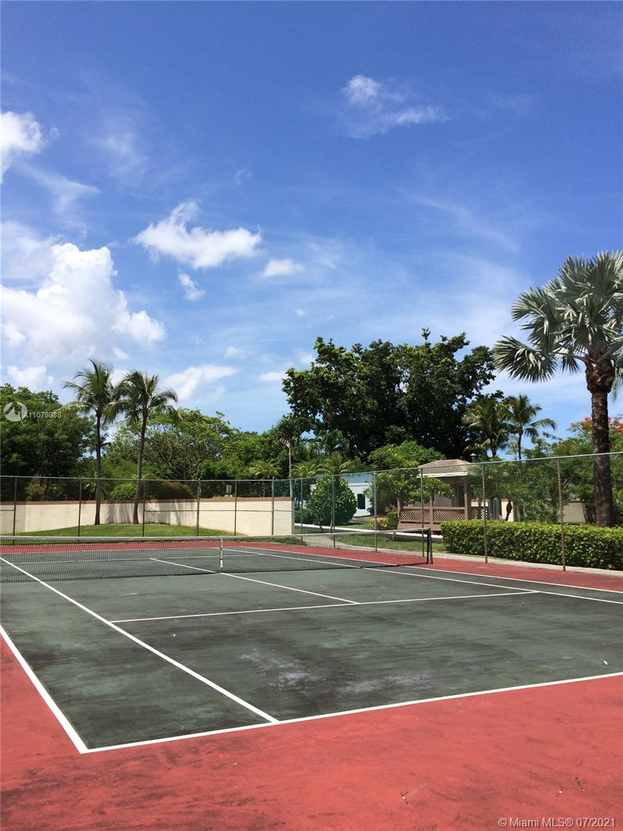 COCONUT KEY - Residential