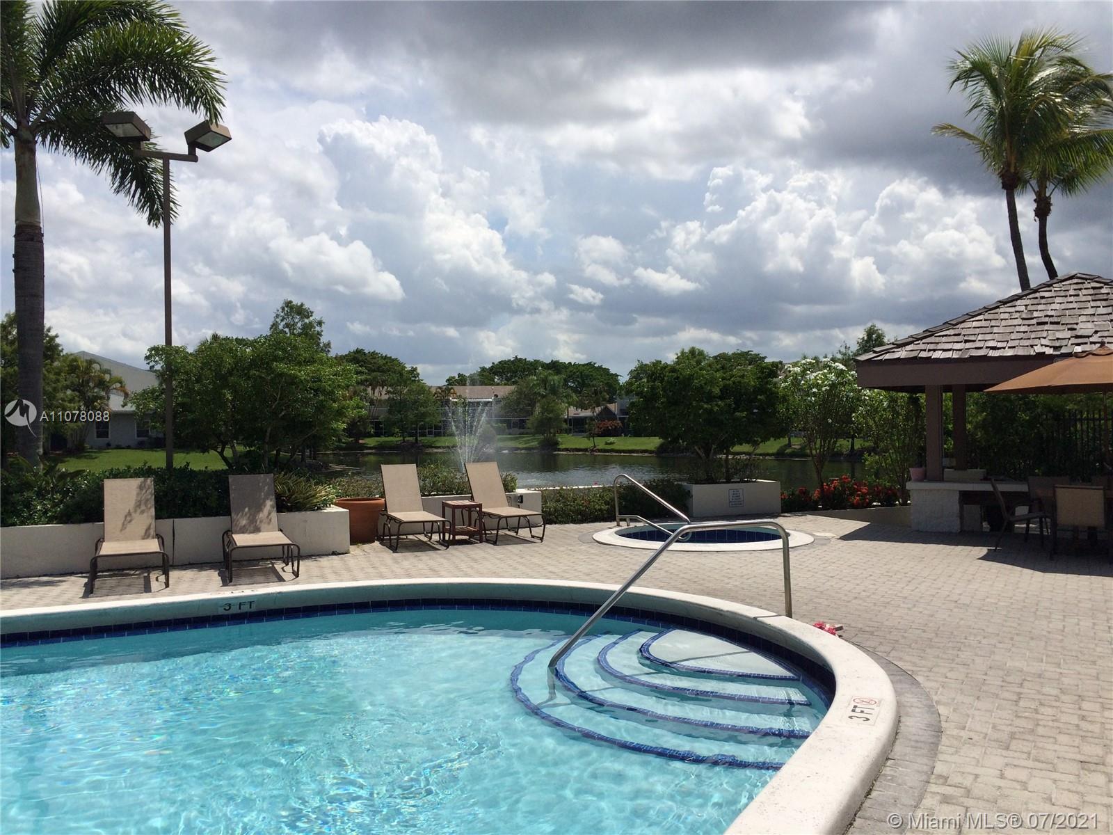 COCONUT KEY - Residential