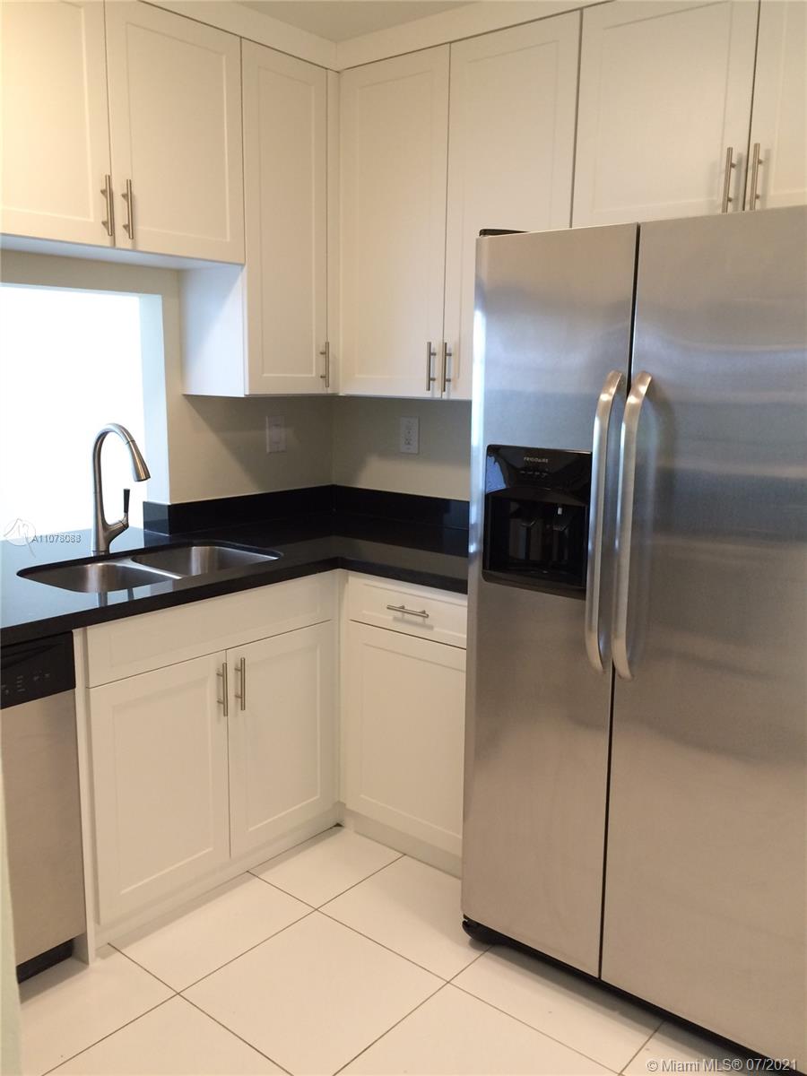 COCONUT KEY - Residential