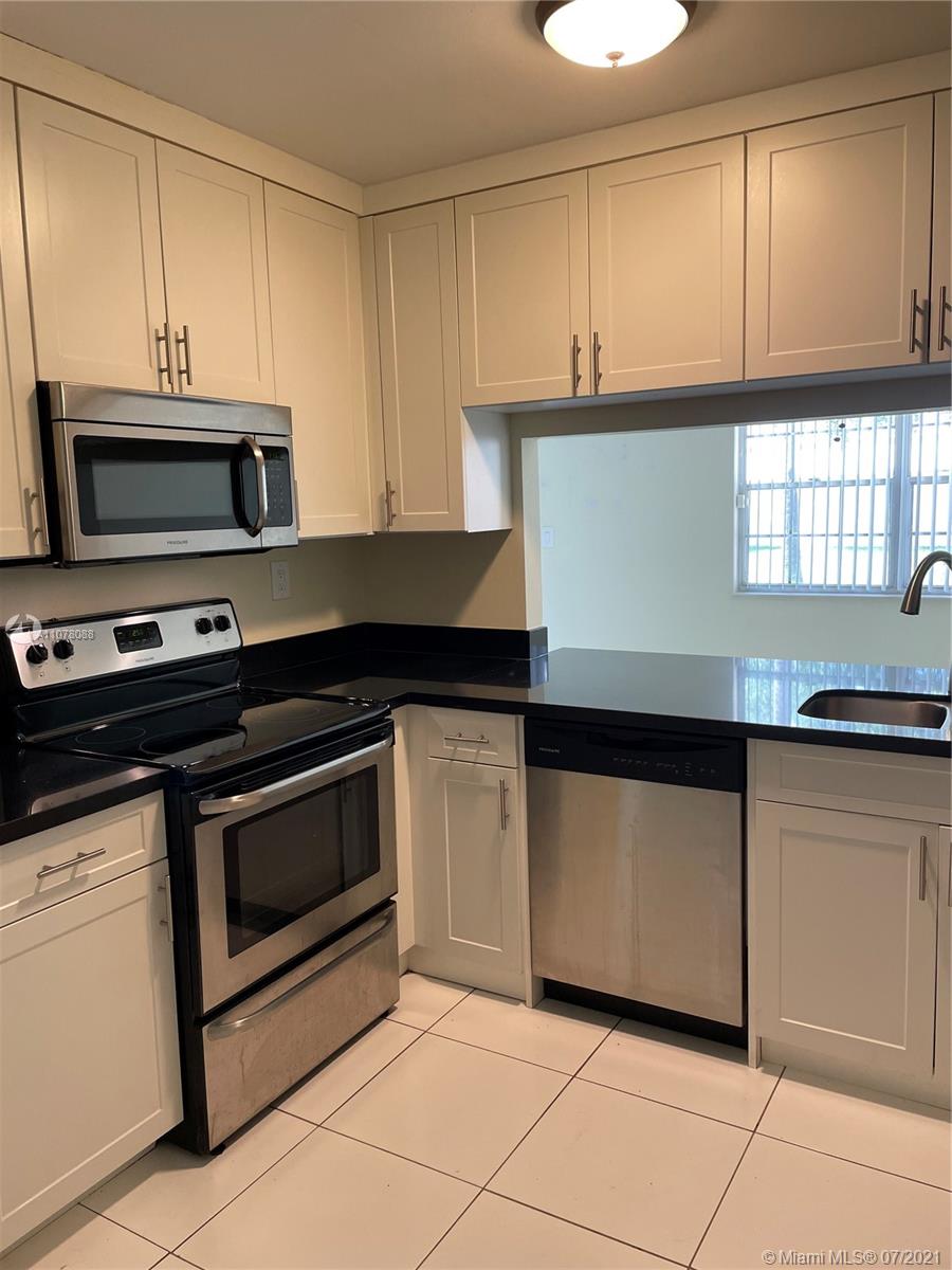 COCONUT KEY - Residential