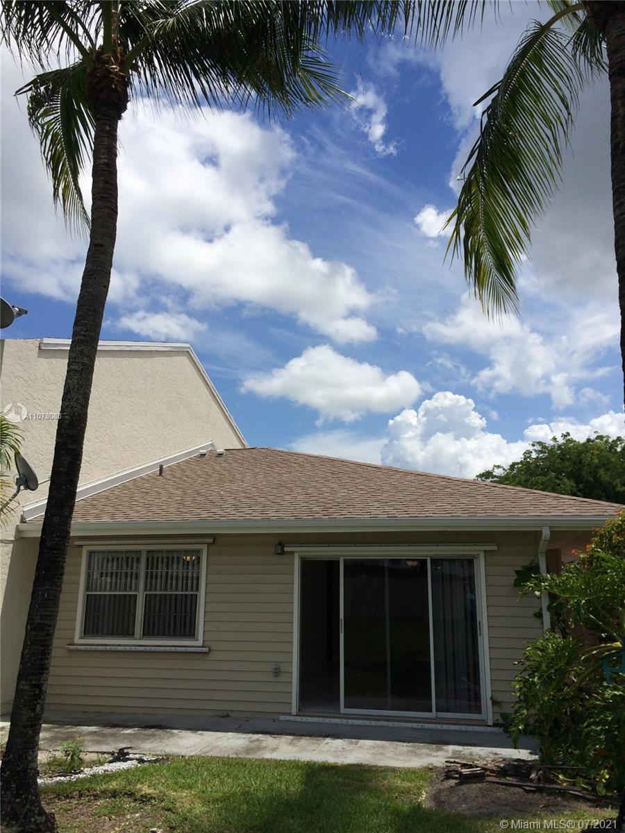 COCONUT KEY - Residential