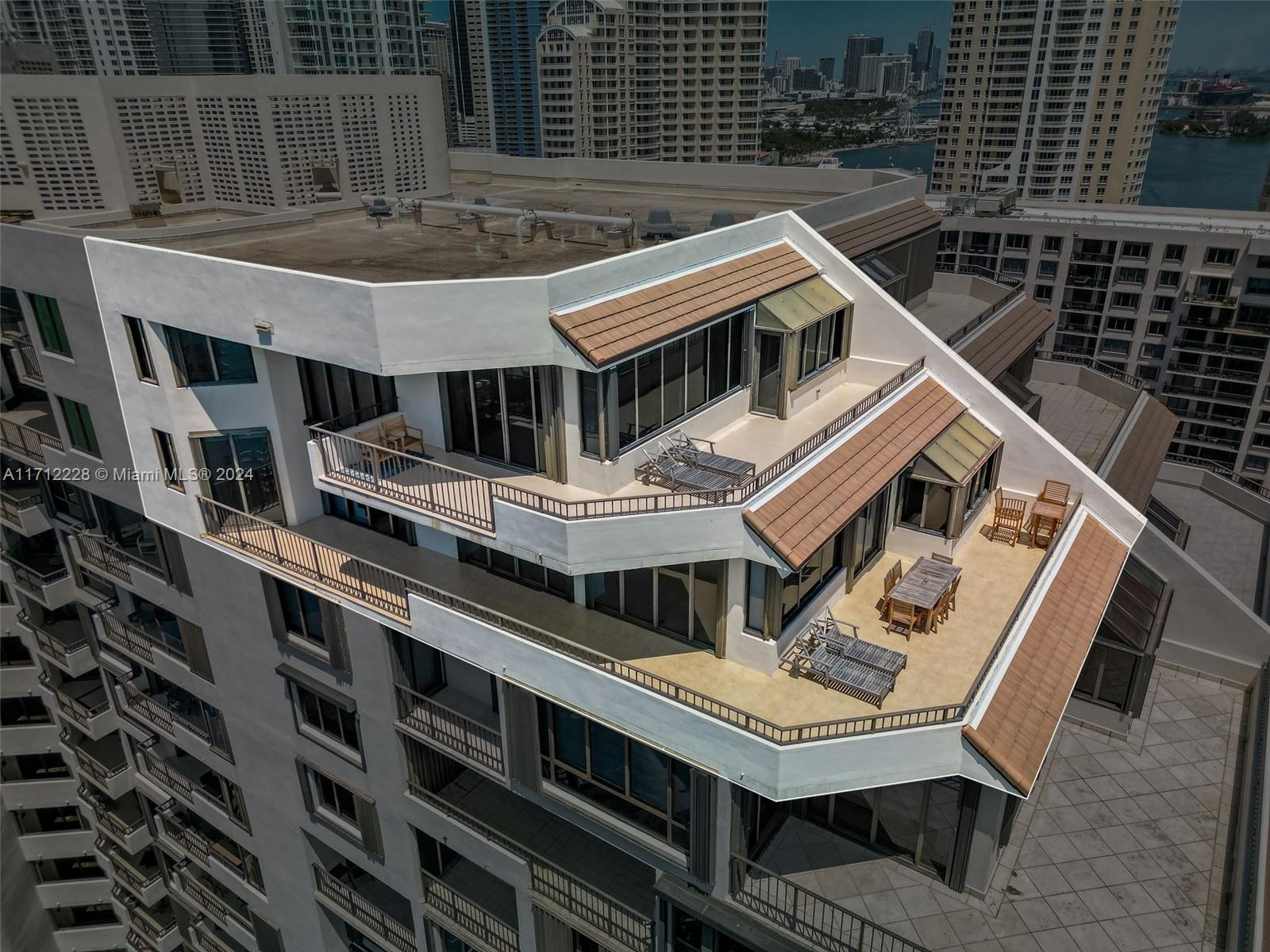 520 Brickell Key Drive PH03