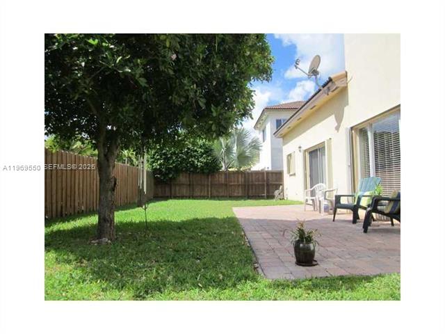 LAKES BY THE BAY AMBER - Residential Lease