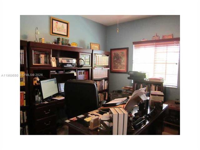 LAKES BY THE BAY AMBER - Residential Lease