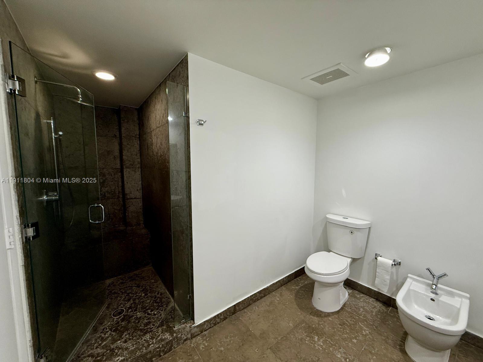 ICON BRICKELL NO TWO - Residential Lease