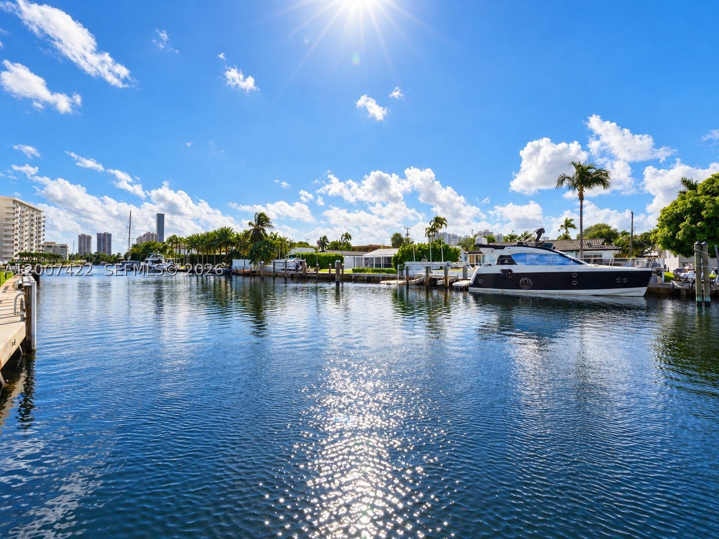 455 Paradise Isle Blvd 104