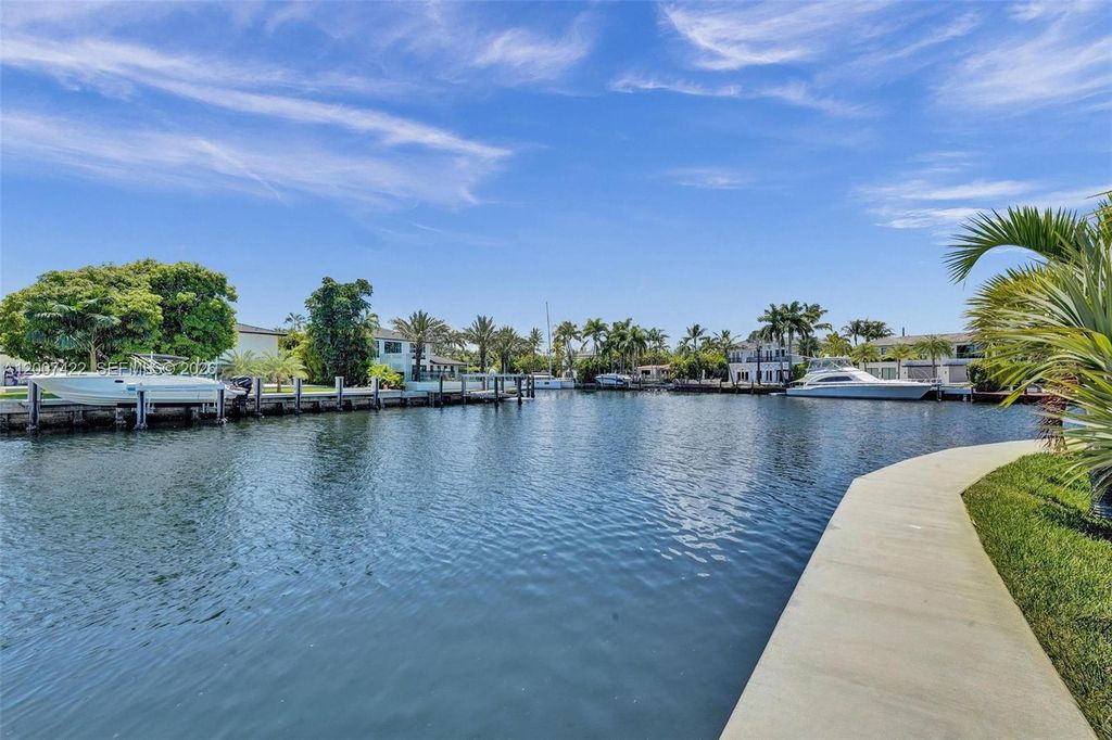 Photo of 455 Paradise Isle Blvd #104, Hallandale Beach, FL 33009 (MLS # A12007422)