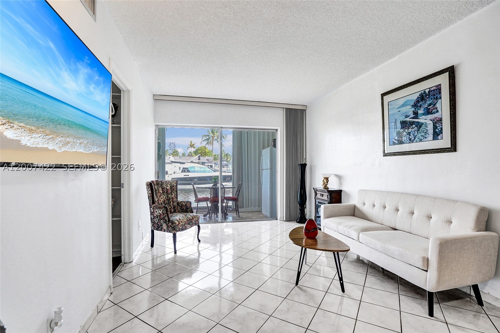 455 Paradise Isle Blvd 104