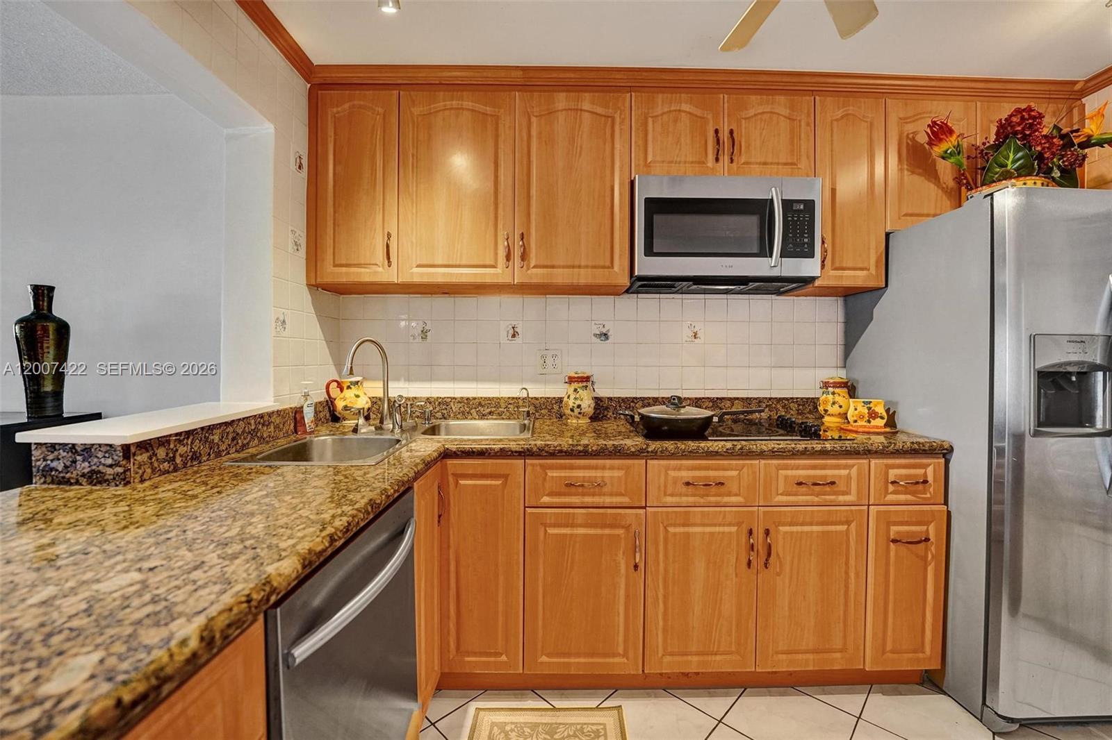 ISLE OF PARADISE CO-OP F - Residential