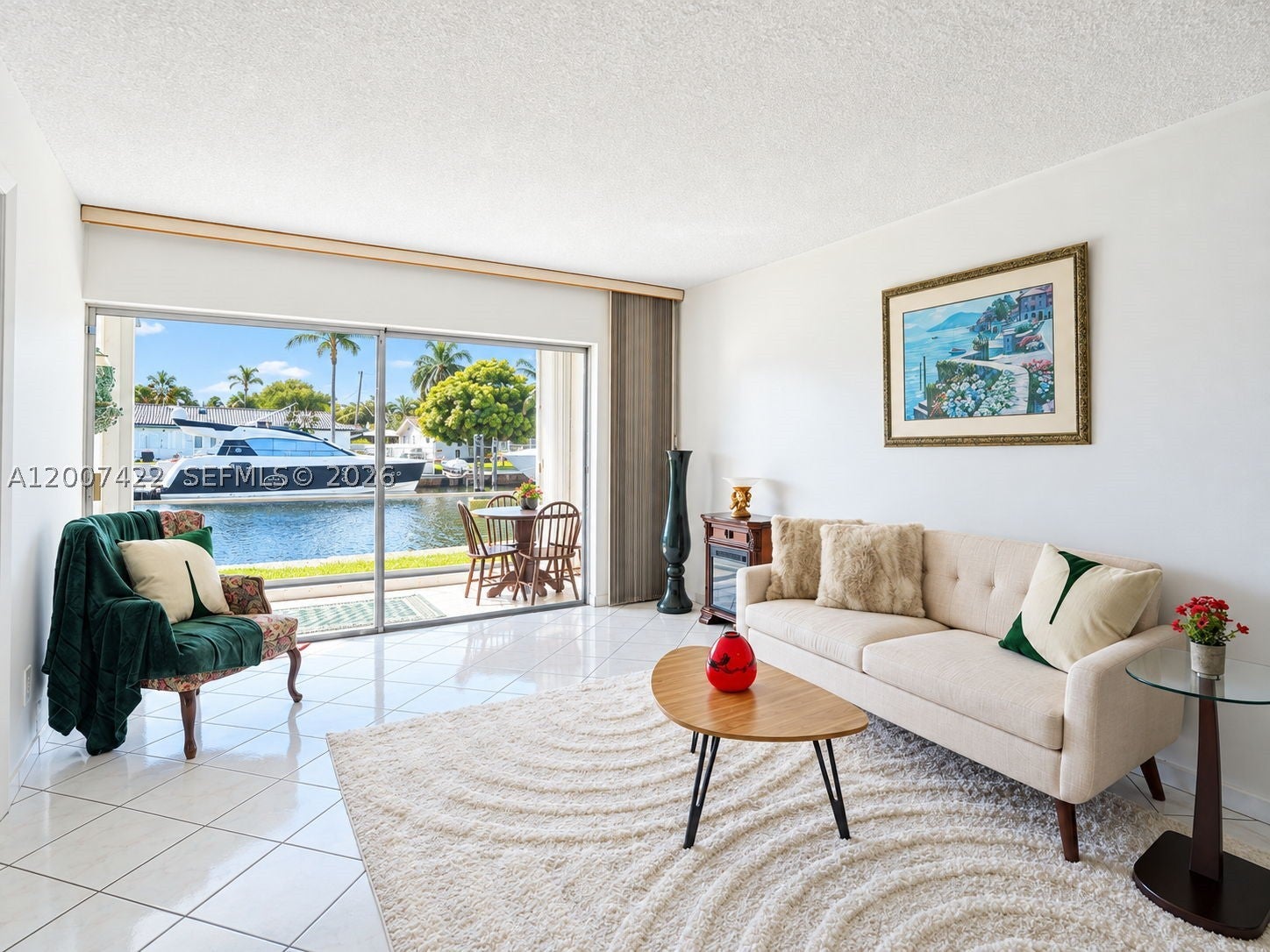 455 Paradise Isle Blvd 104