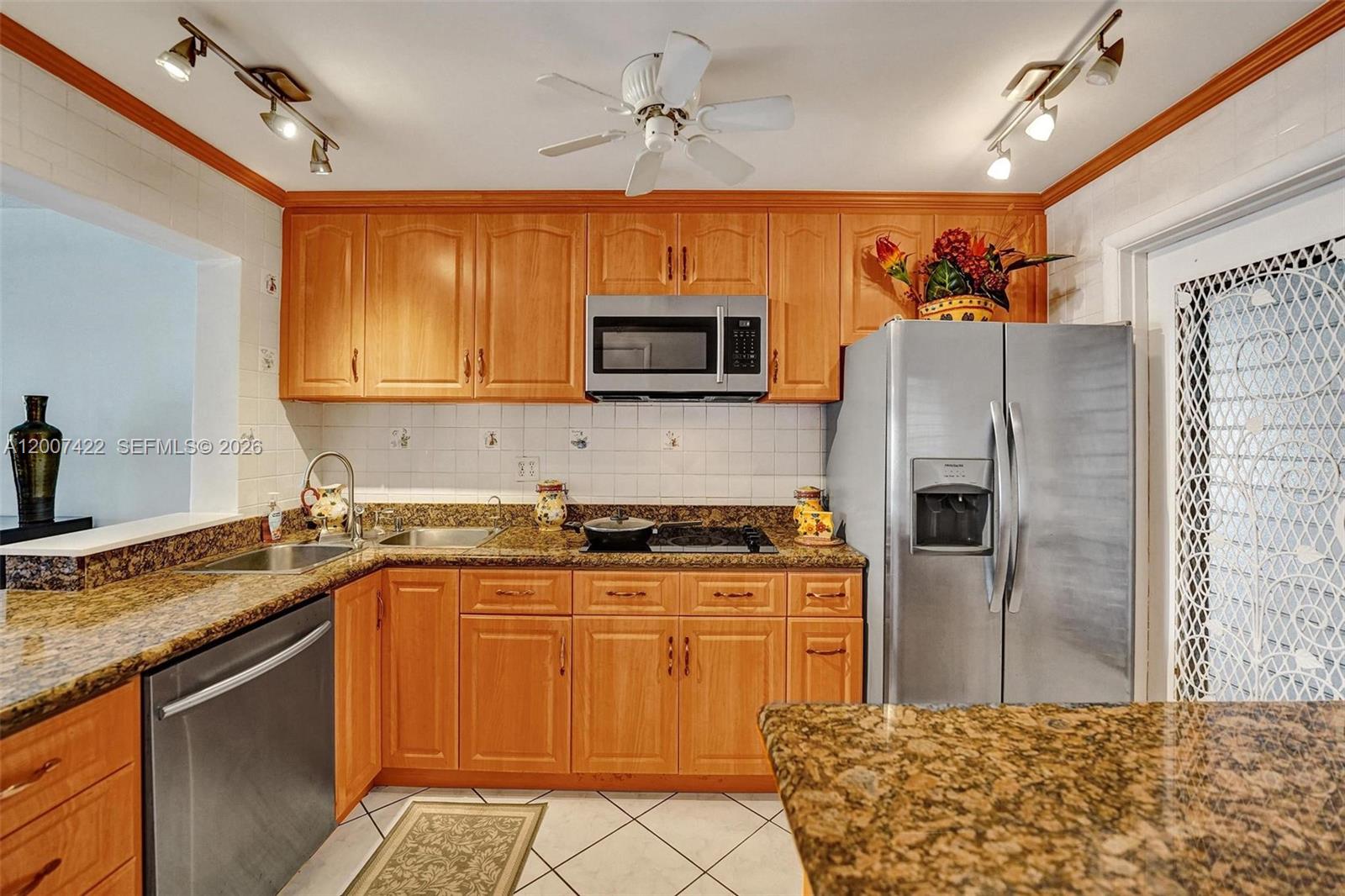 ISLE OF PARADISE CO-OP F - Residential