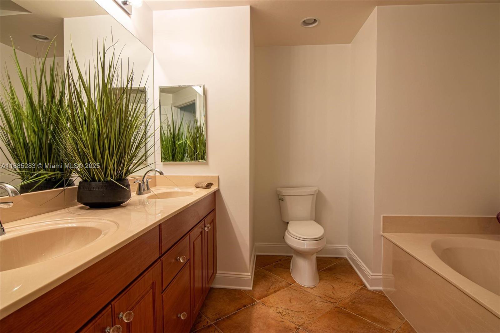 RIVIERA - Residential