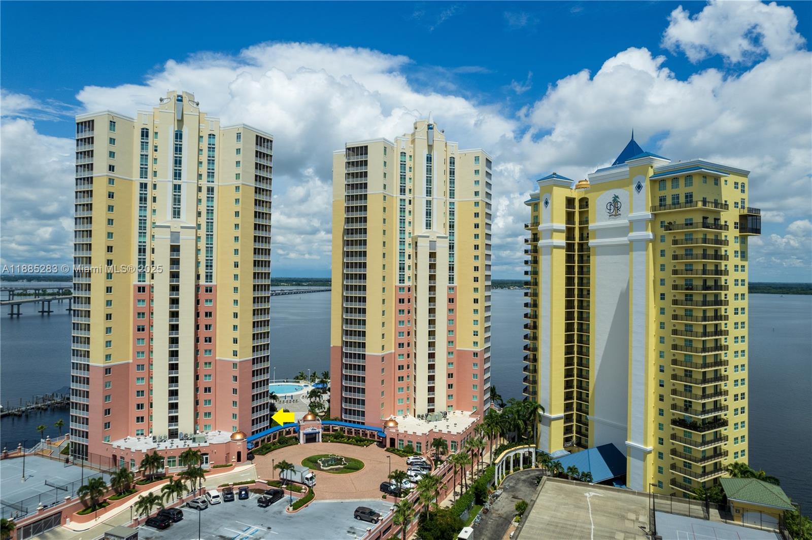 RIVIERA - Residential