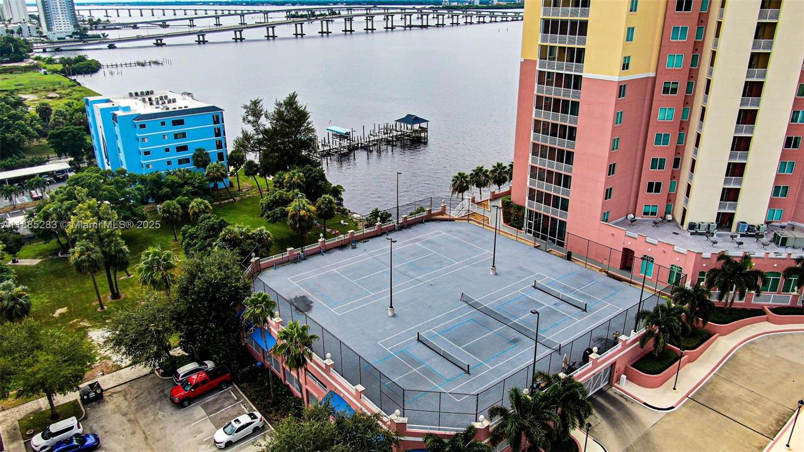 RIVIERA - Residential