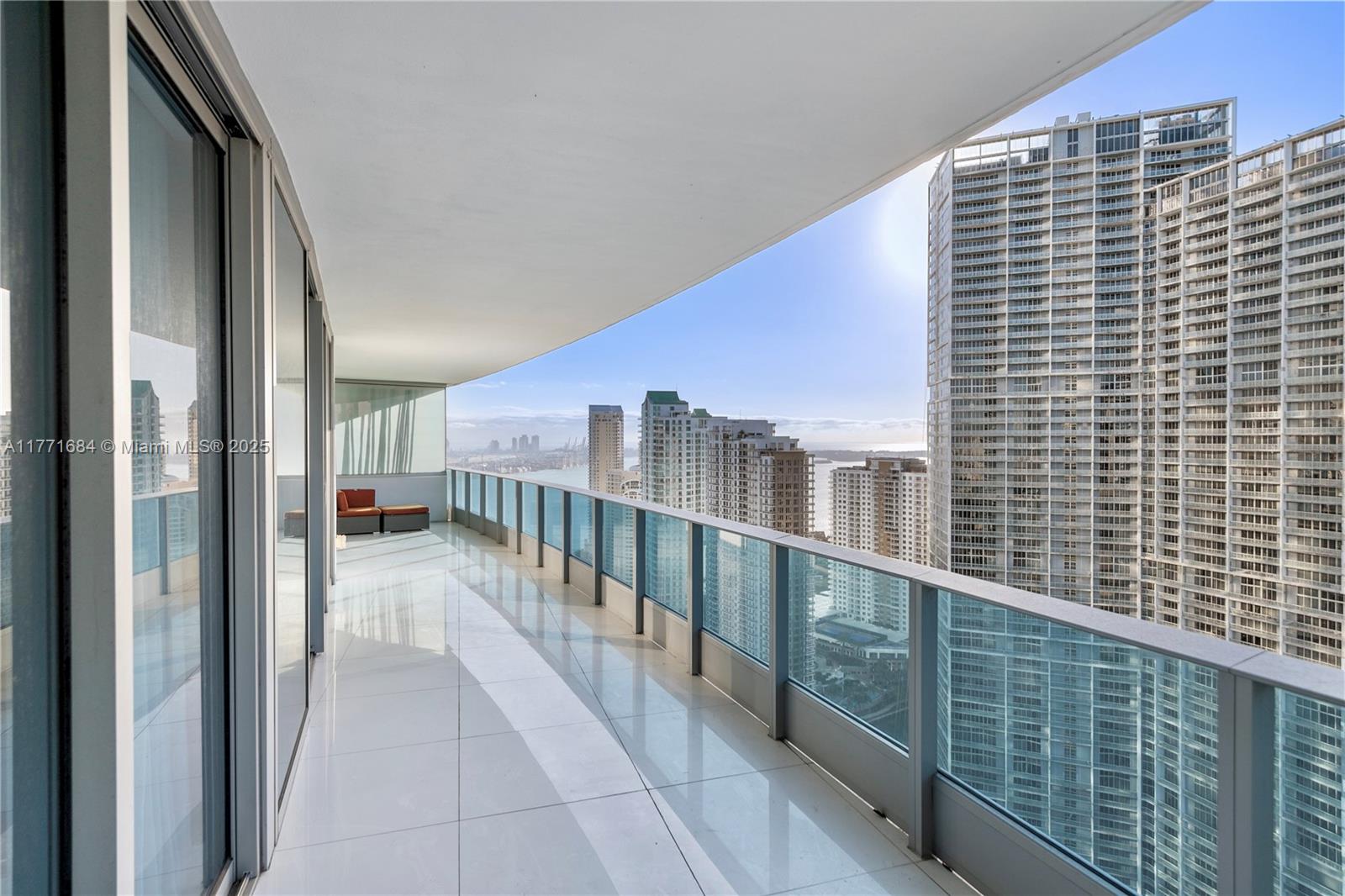 Rental Property at 200 Biscayne Boulevard Way 3904, Miami, Broward County, Florida - Bedrooms: 2 
Bathrooms: 3  - $6,950 MO.