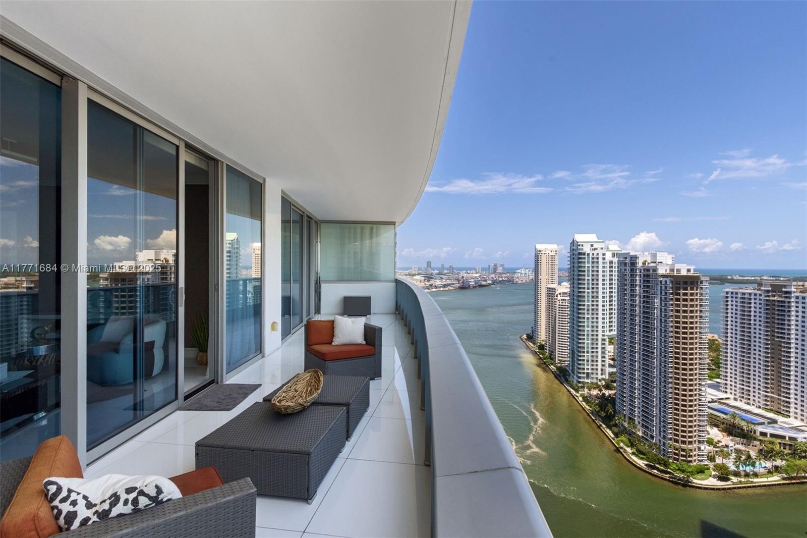 Rental Property at 200 Biscayne Boulevard Way 3904, Miami, Broward County, Florida - Bedrooms: 2 
Bathrooms: 3  - $5,950 MO.
