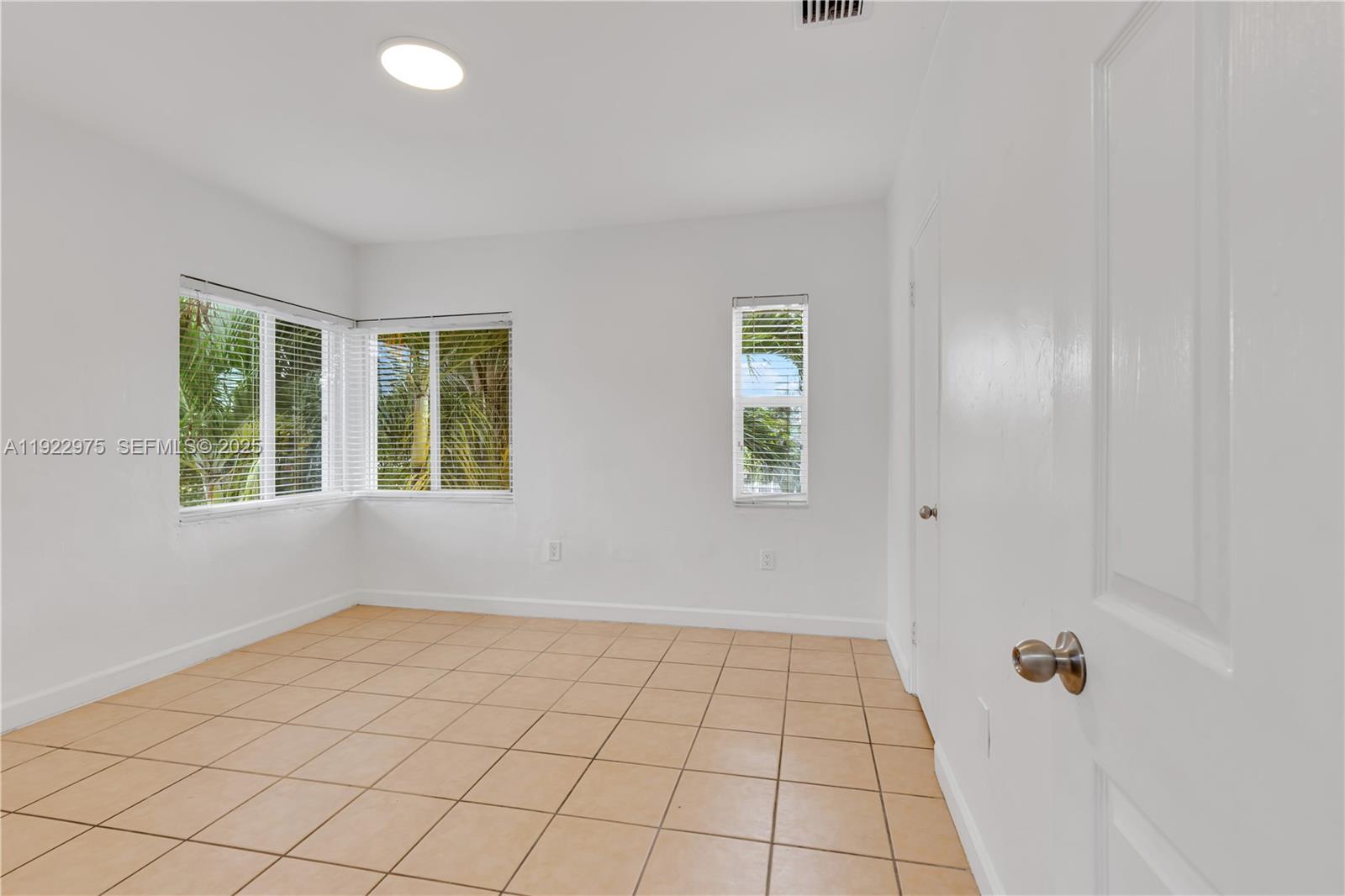 CITY OF MIAMI SOUTH - Residential Lease