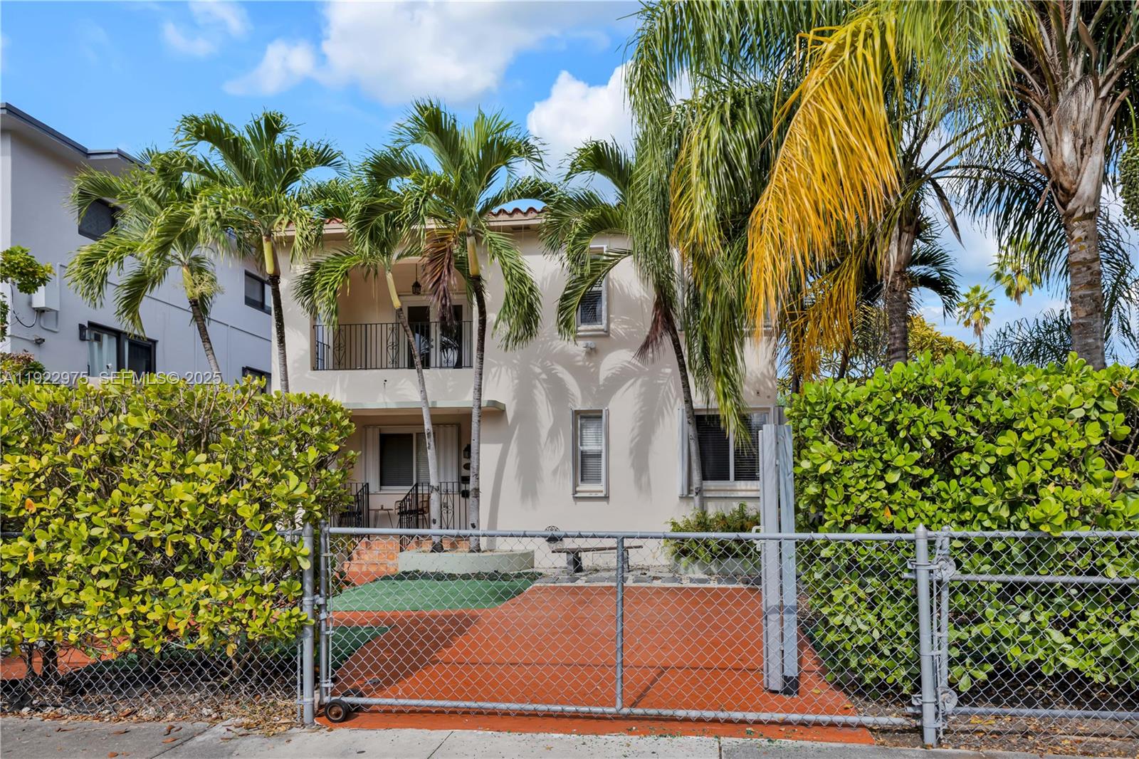 CITY OF MIAMI SOUTH - Residential Lease