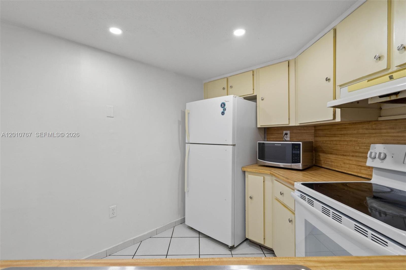 Bleau Fontaine Condo - Residential