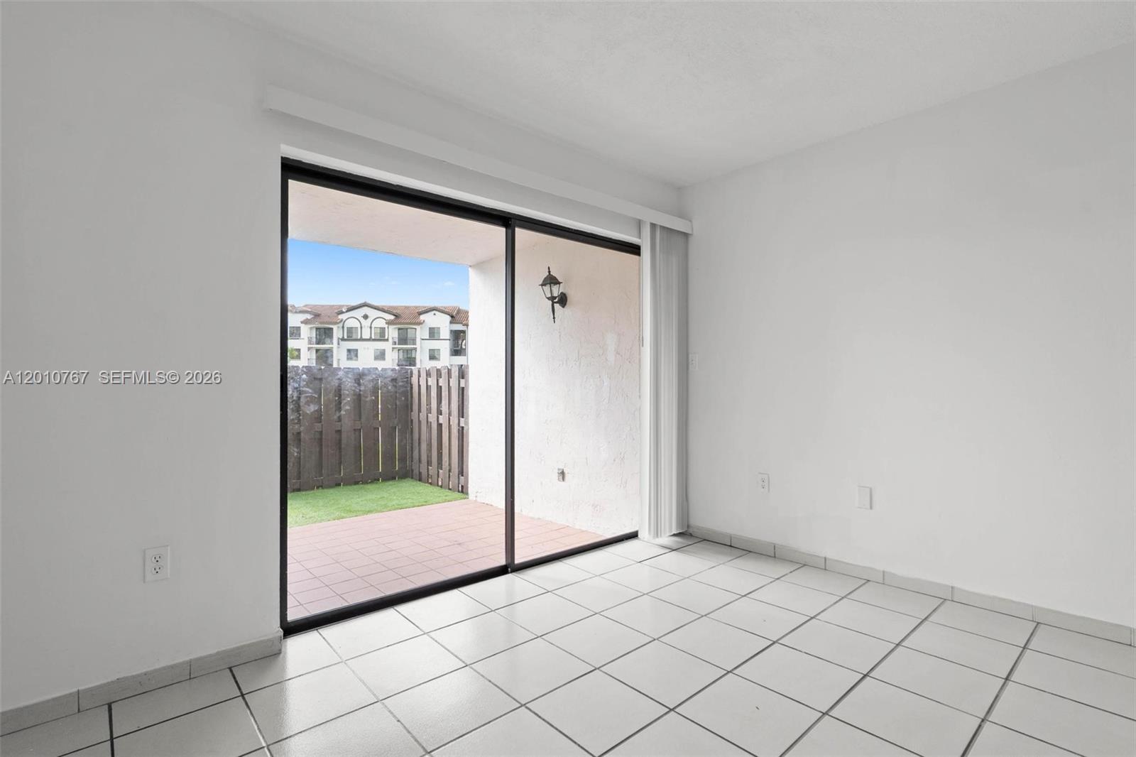 Bleau Fontaine Condo - Residential