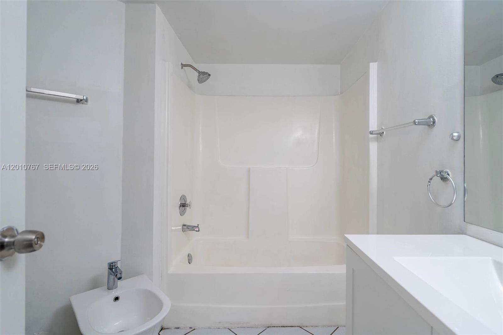 Bleau Fontaine Condo - Residential