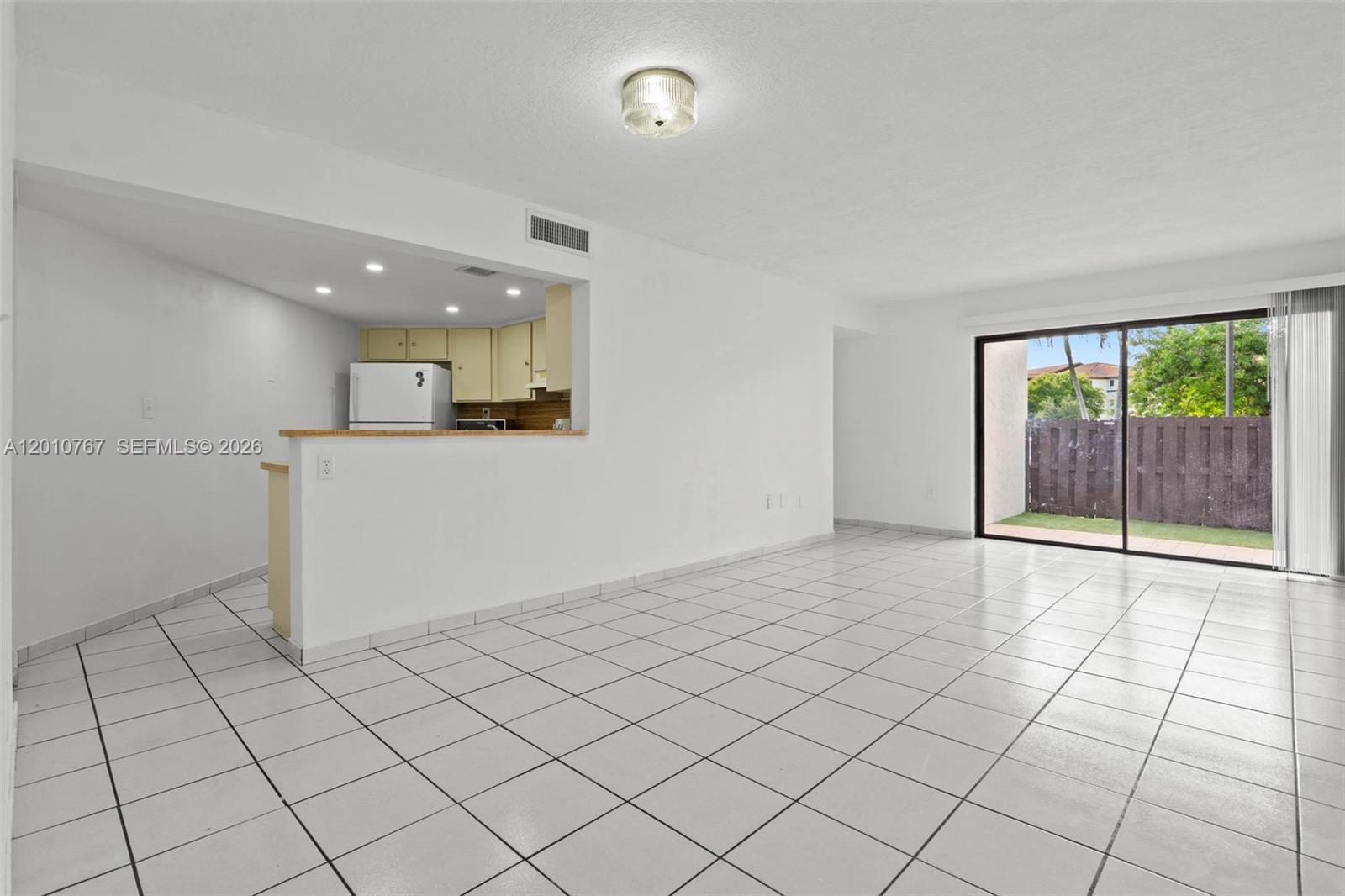 Bleau Fontaine Condo - Residential