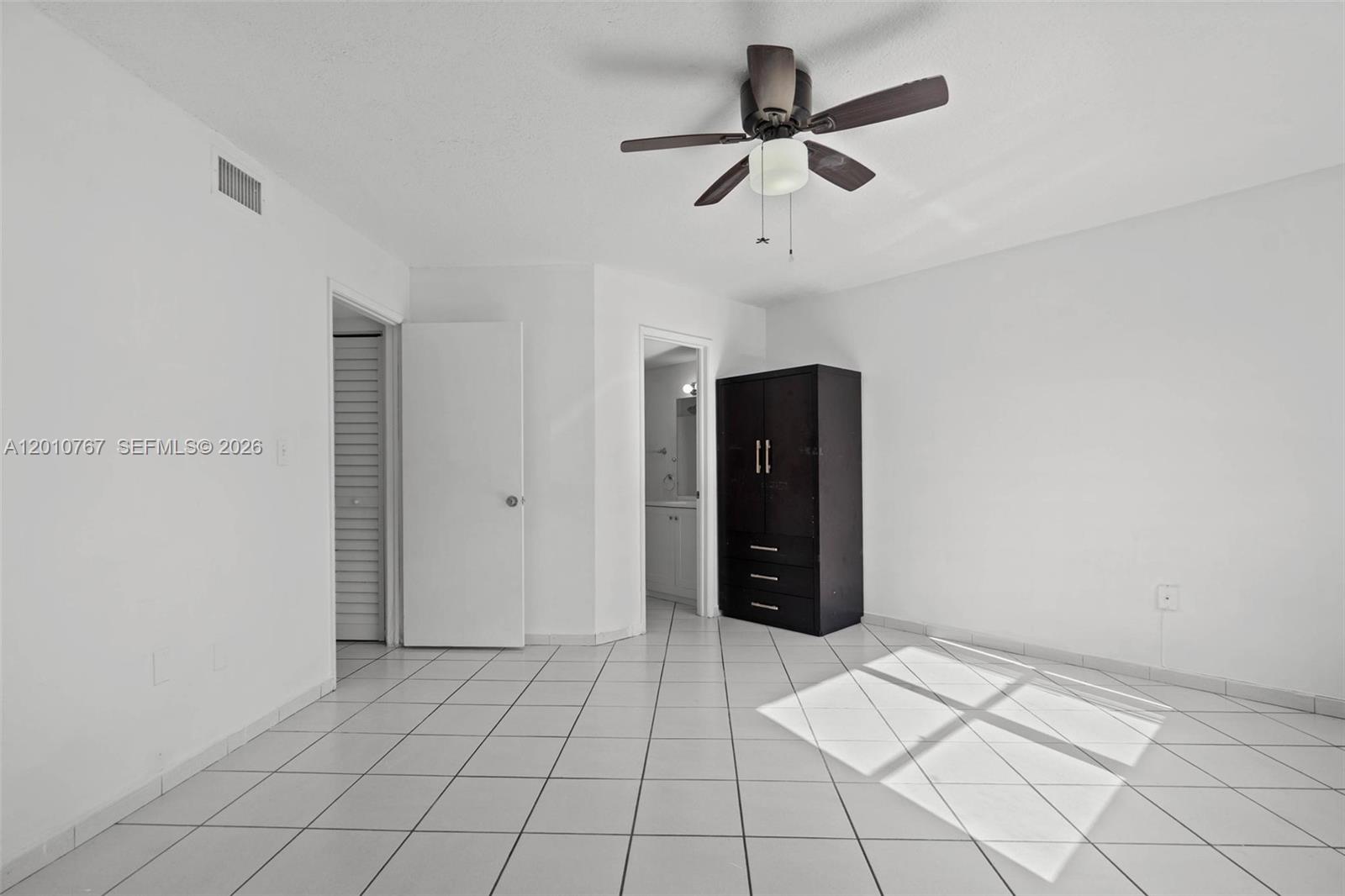 Bleau Fontaine Condo - Residential