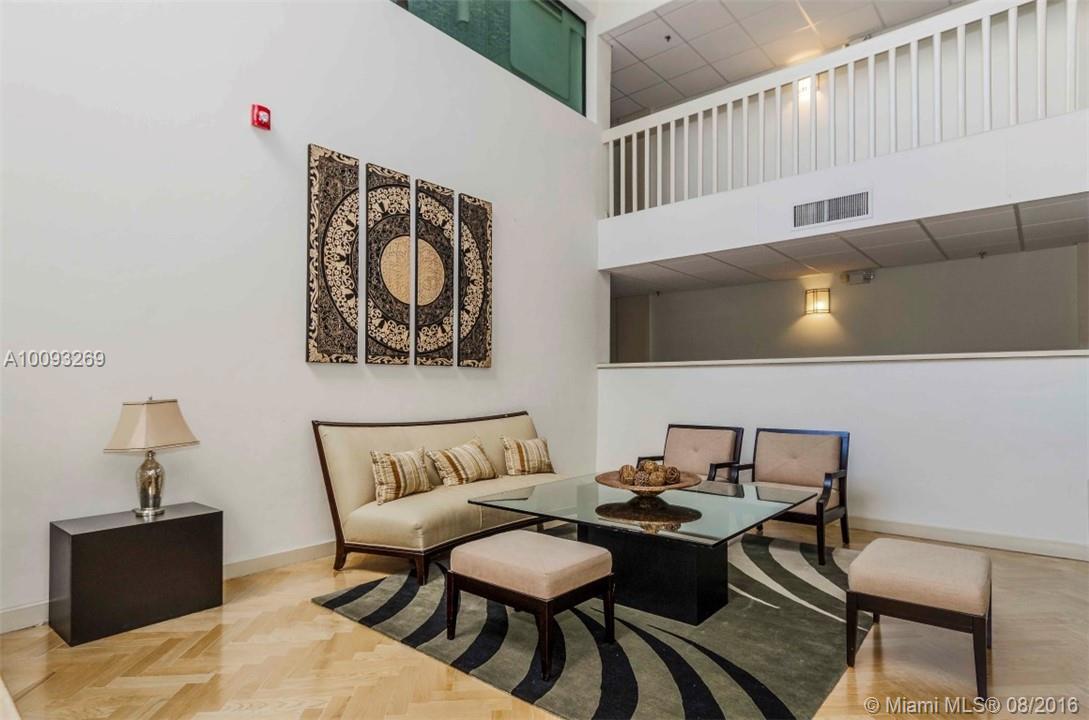 SANS SOUCI - Residential Lease