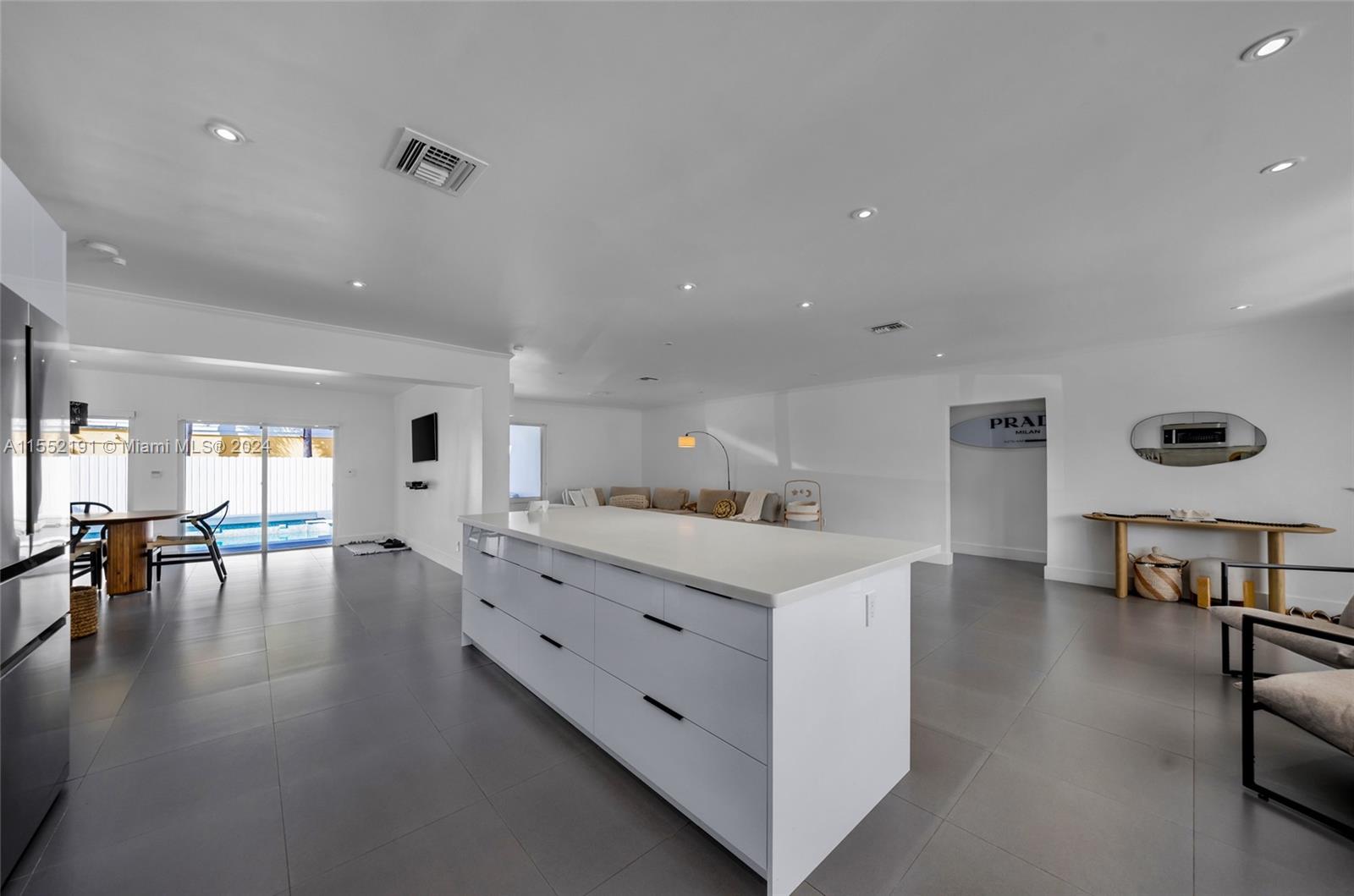 GOLDEN SHORES OCEAN BLVD - Residential