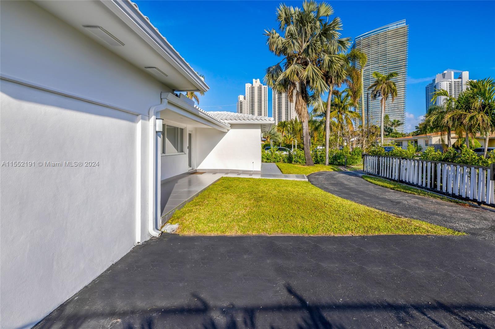 GOLDEN SHORES OCEAN BLVD - Residential