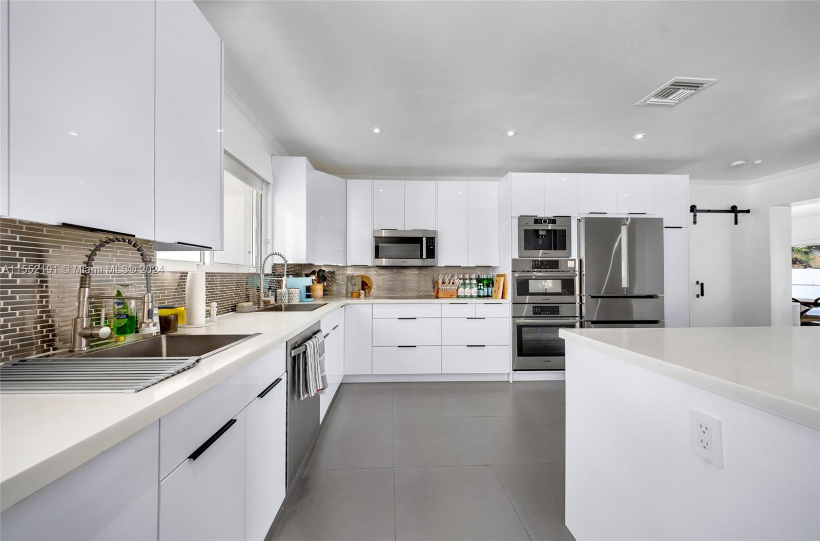 GOLDEN SHORES OCEAN BLVD - Residential