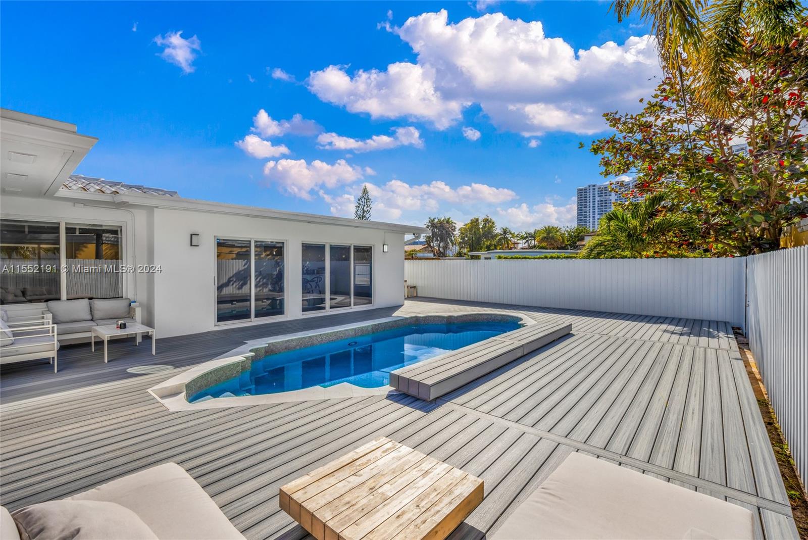 GOLDEN SHORES OCEAN BLVD - Residential