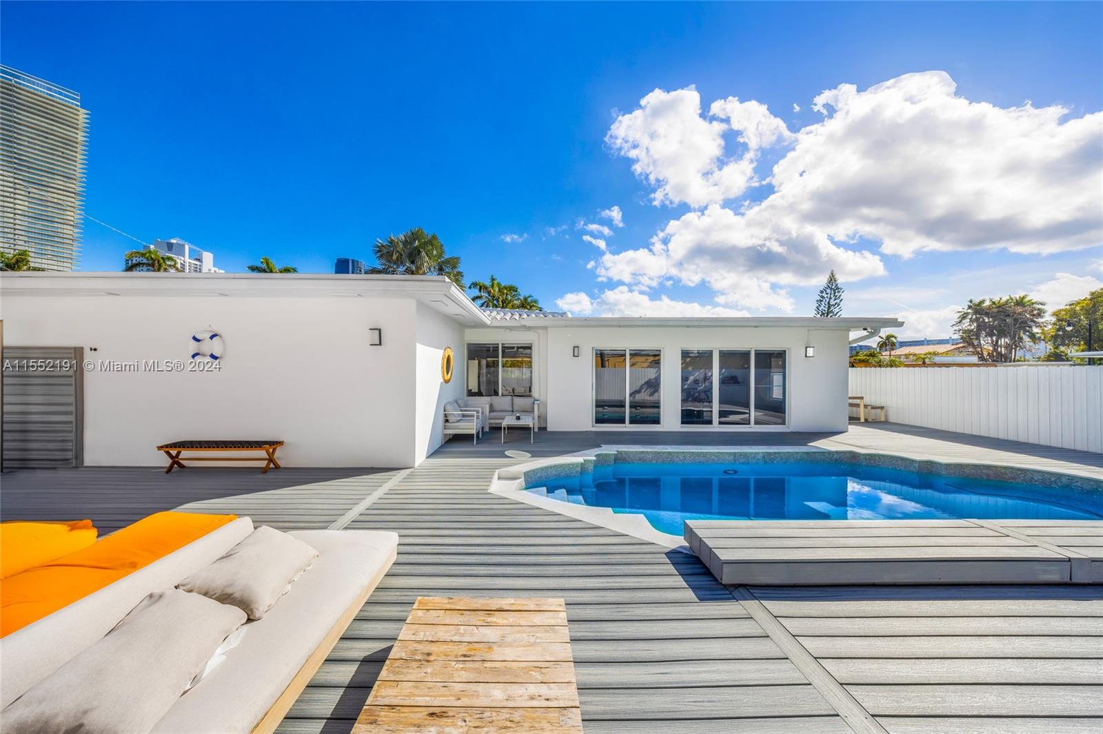 GOLDEN SHORES OCEAN BLVD - Residential