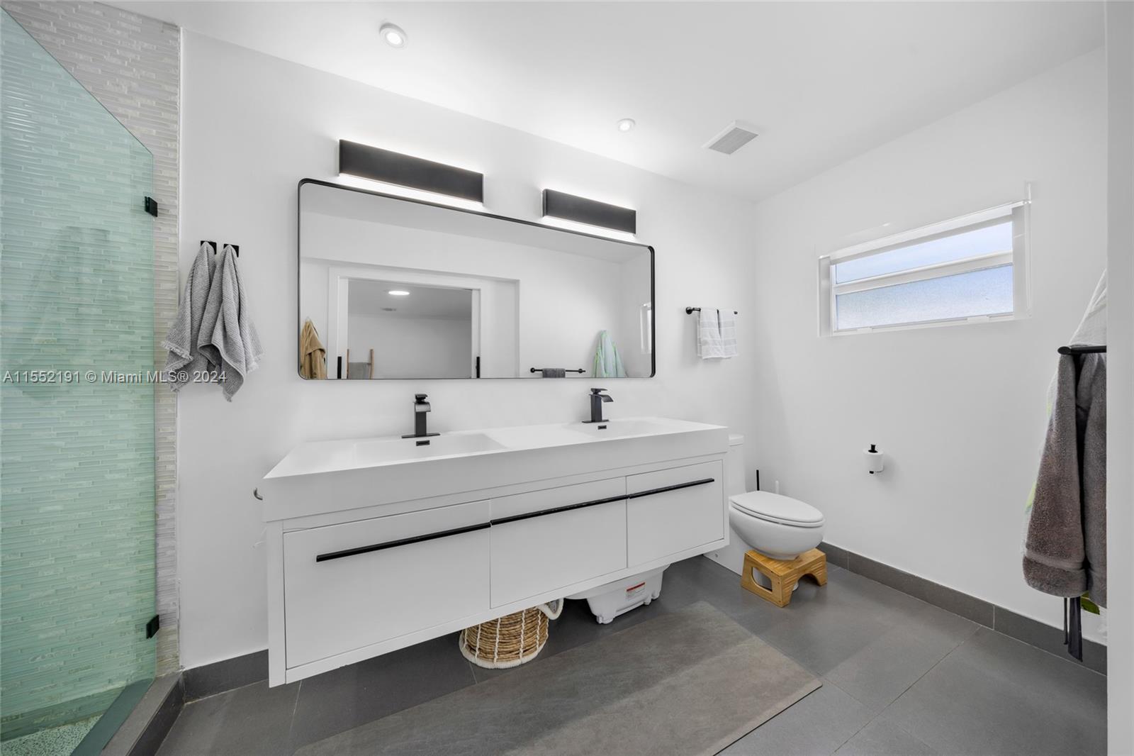GOLDEN SHORES OCEAN BLVD - Residential