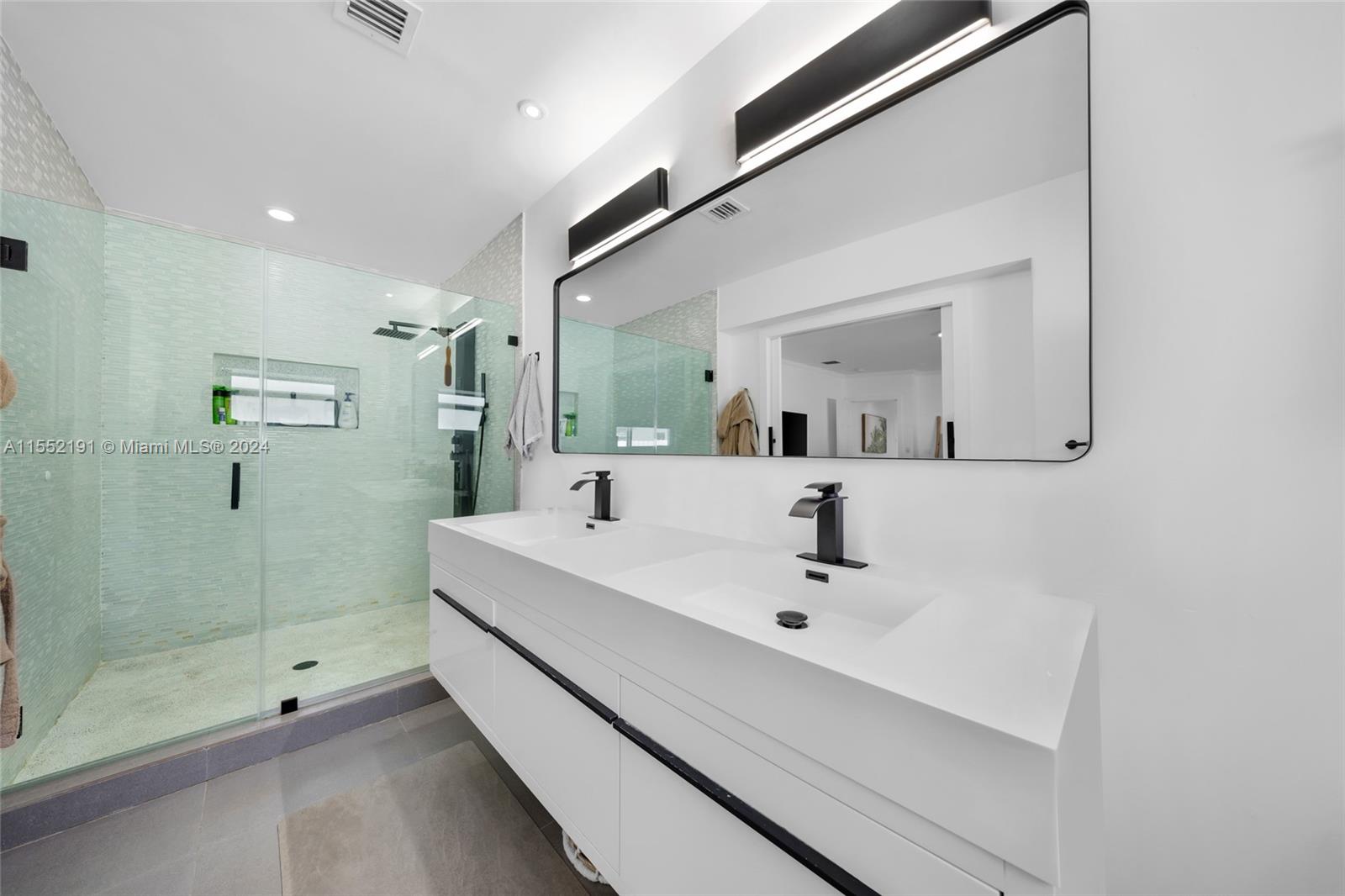 GOLDEN SHORES OCEAN BLVD - Residential