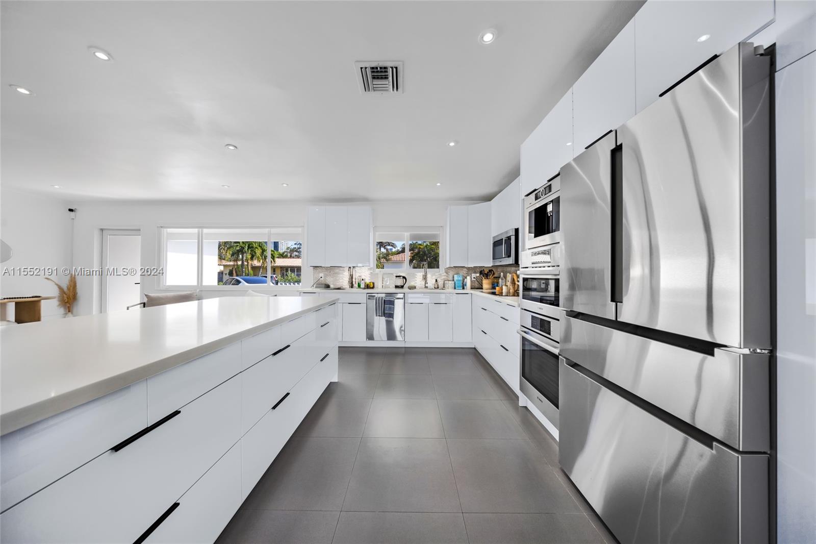 GOLDEN SHORES OCEAN BLVD - Residential