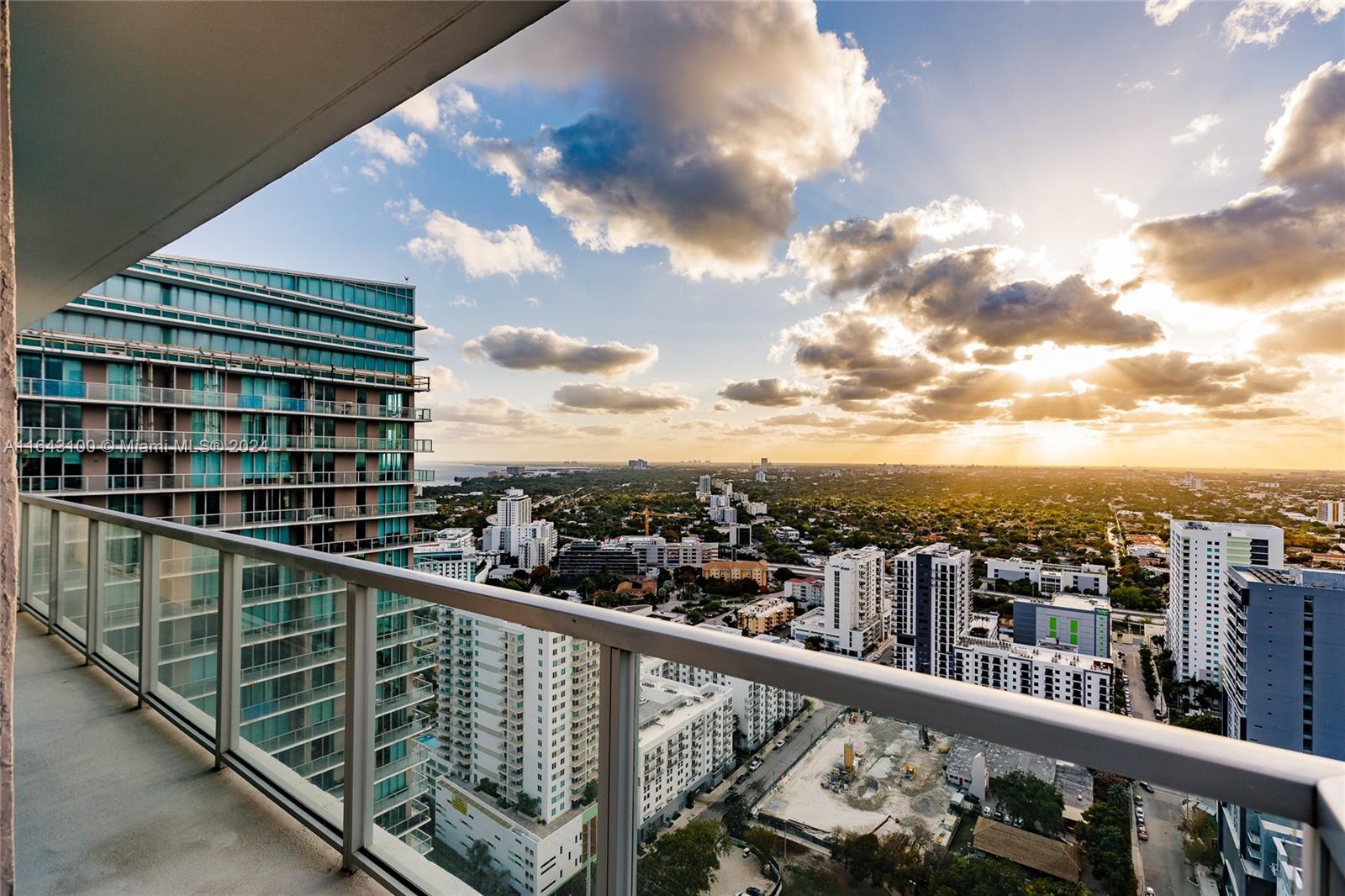 THE AXIS ON BRICKELL II C - Residential
