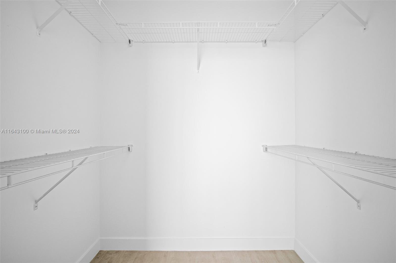 THE AXIS ON BRICKELL II C - Residential