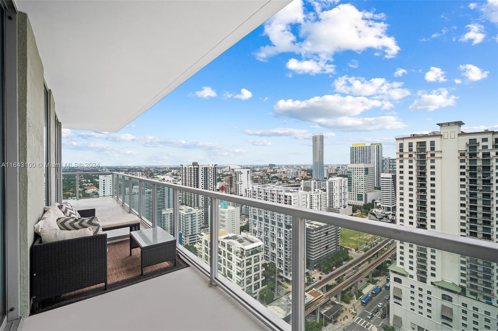 THE AXIS ON BRICKELL II C - Residential