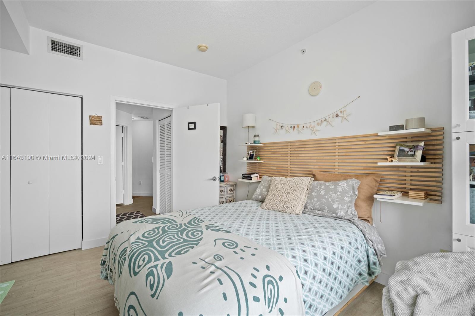 THE AXIS ON BRICKELL II C - Residential