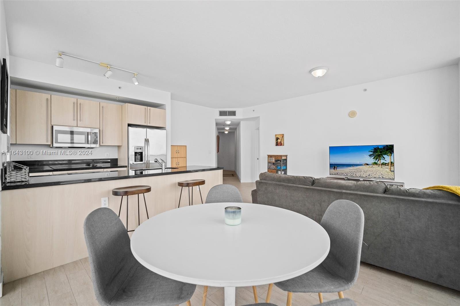 1111 SW 1st Ave 3425-N