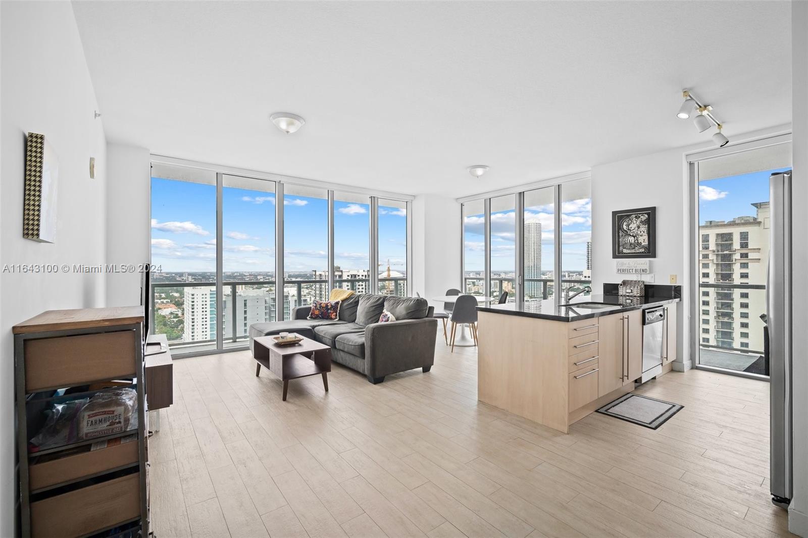 THE AXIS ON BRICKELL II C - Residential