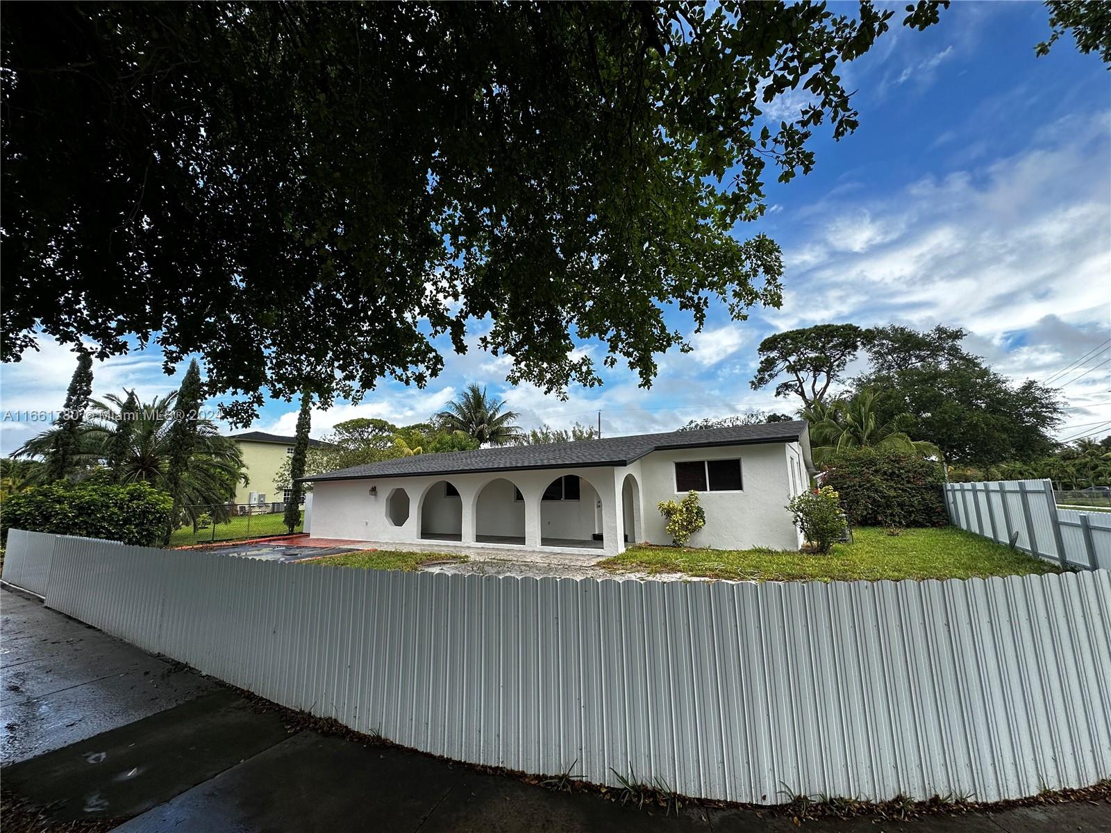 1805 NW 175th St