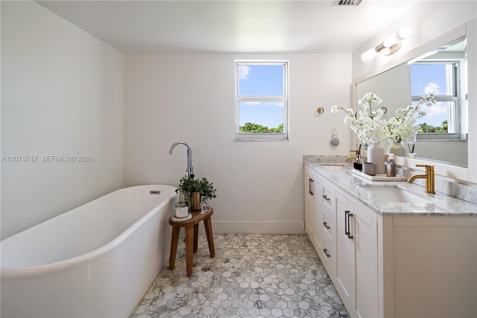 CAPE FLORIDA CLUB CONDO P - Residential Lease