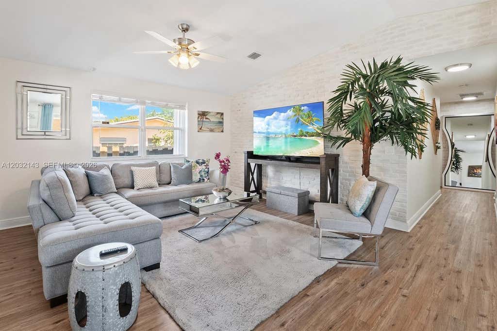 Photo of 4276 SW 56th Ave, Davie, FL 33314 (MLS # A12032143)