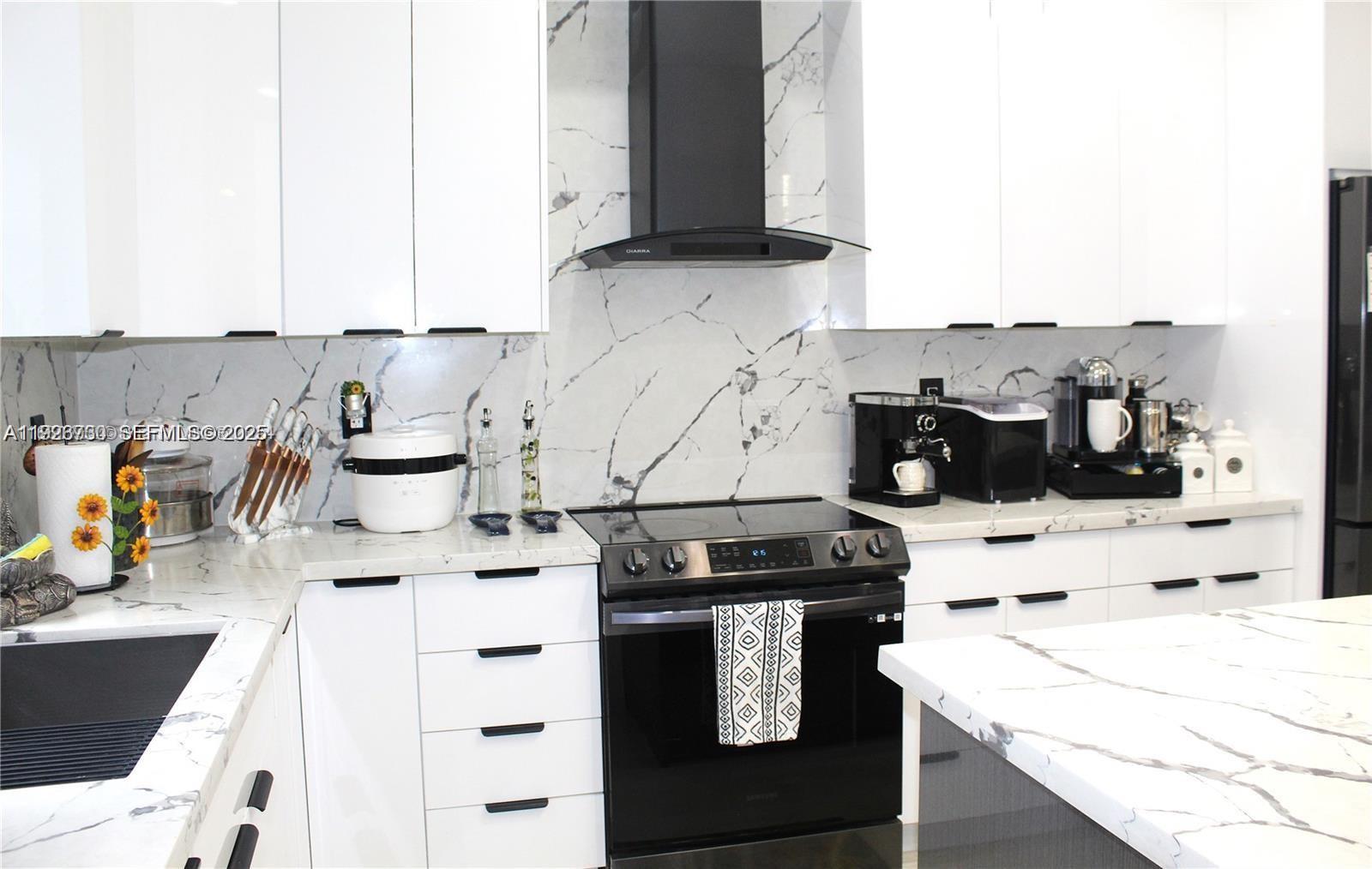 VENTURA AT MALIBU BAY - Residential